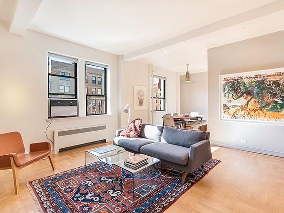 2nd image of 157 W 79th St