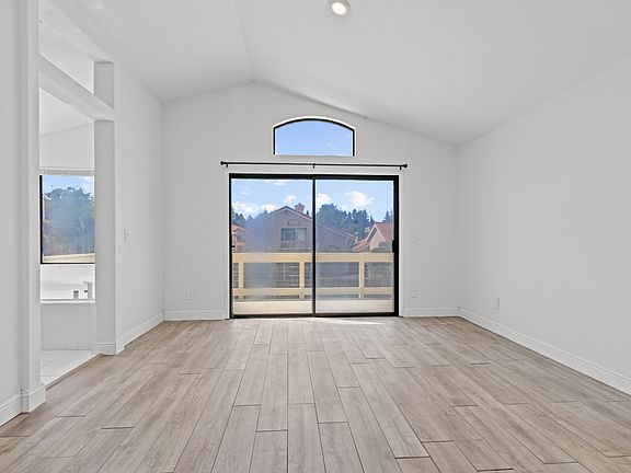 4th image of 5038 Felicia Way