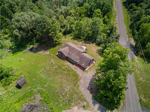 7690 Wadsworth Rd, Wolcott, NY 14590