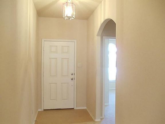 2nd image of 1209 Antoinette Dr