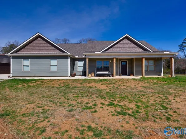 1286 Perkins Wood Rd, Hartselle, AL 35640