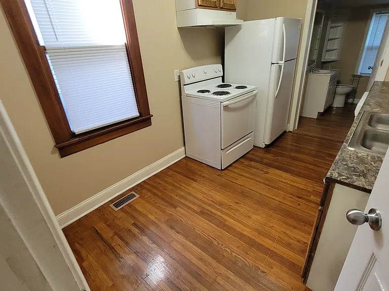 1102 E Miller St #A — Photo 3