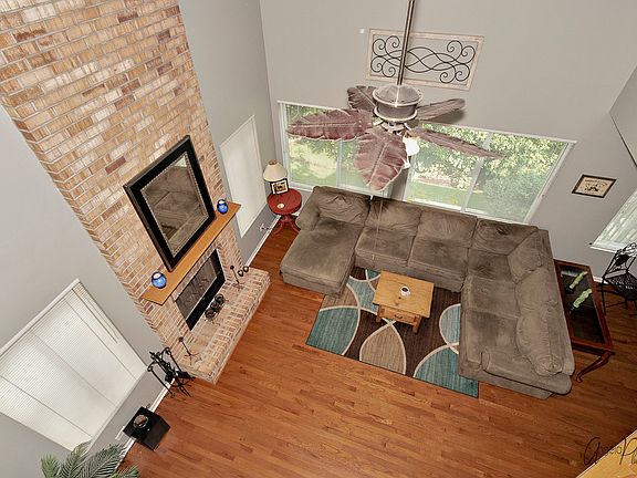 5th image of 770 Waterview Dr