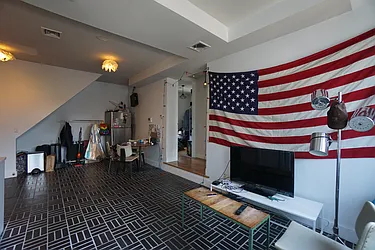 Rented by Rennit Inc.