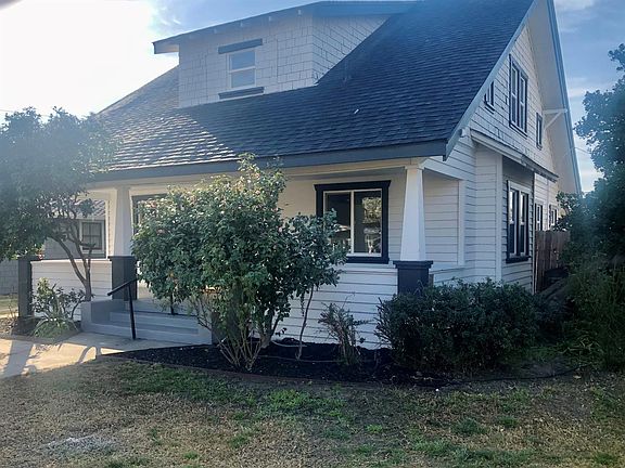 3rd image of 1150 East Ave
