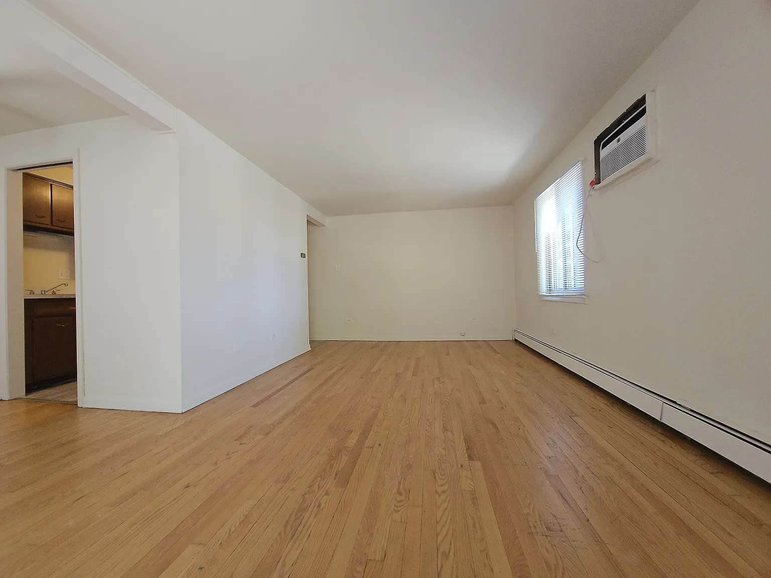 6129 W 64th Pl — Photo 2