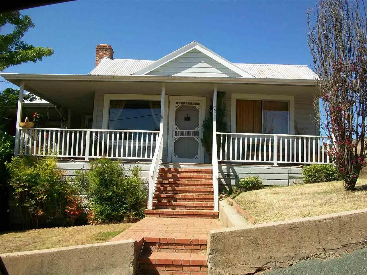 95 Randolph St photo 1