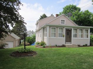 8 Walnut St, Adams, MA 01220