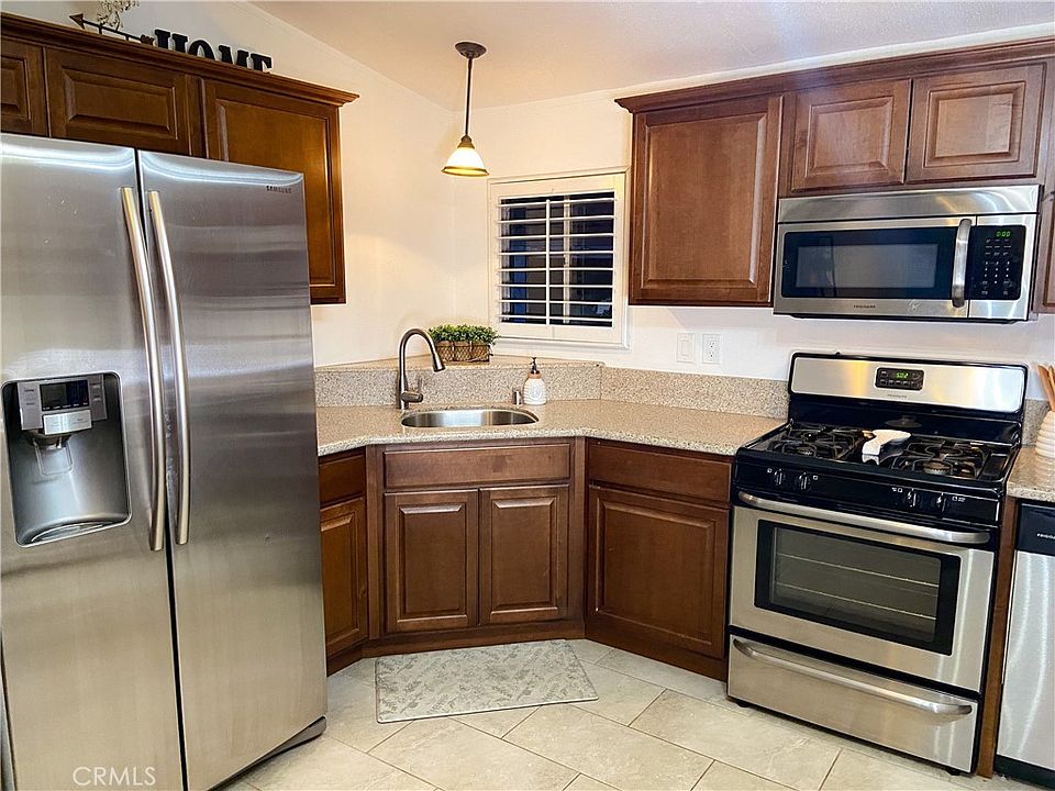 2140 Mentone Blvd Mentone, CA, 92359 Apartments for Rent Zillow