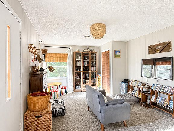 4th image of 5521 Girlstown Road