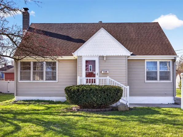 705 W Boston Ave, Indianola, IA 50125