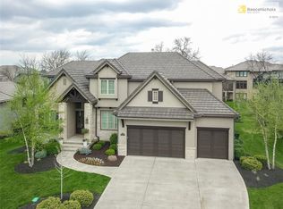 11410 W 164th Ter, Overland Park, KS 66221