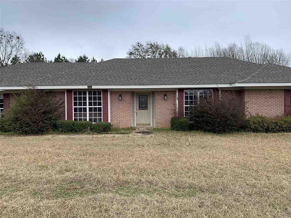1st image of 215 Tucker Dr