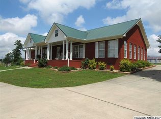 192 Ragstone Dr, Arab, AL 35016