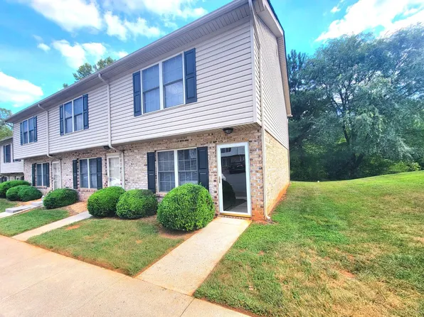 2004 Wards Ferry Rd APT 36, Lynchburg, VA 24502