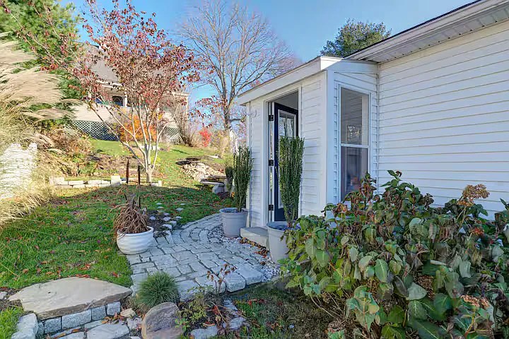 239 Shore Rd #A — Photo 1