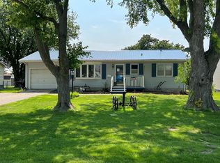 1003 Walnut St, Duncombe, IA 50532