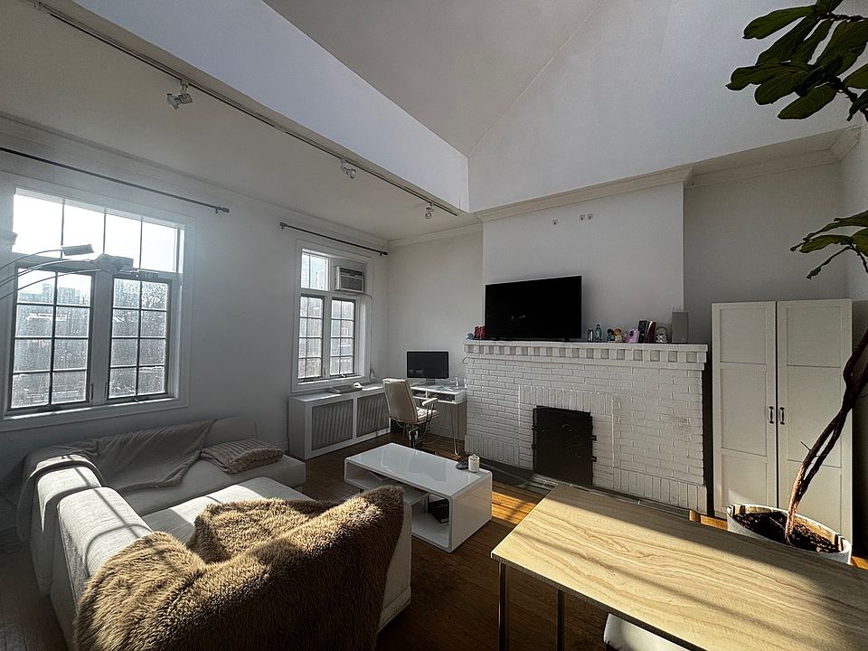 1st image of 19 W 8th St APT 7