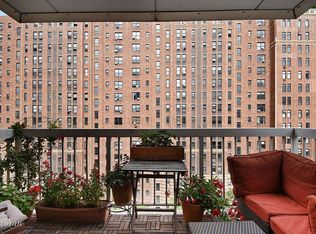 420 W 23rd St APT 8B, New York, NY 10011
