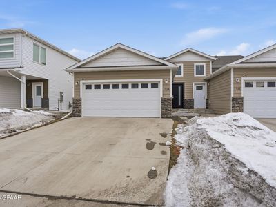 1728 Tobi Ln, Grand Forks, ND, 58201