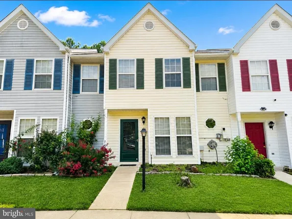 21076 Jenna Ct, Lexington Park, MD 20653