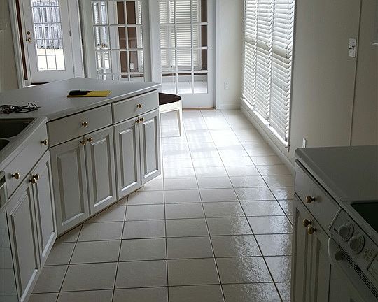 3rd image of 51 Arbours West Ln