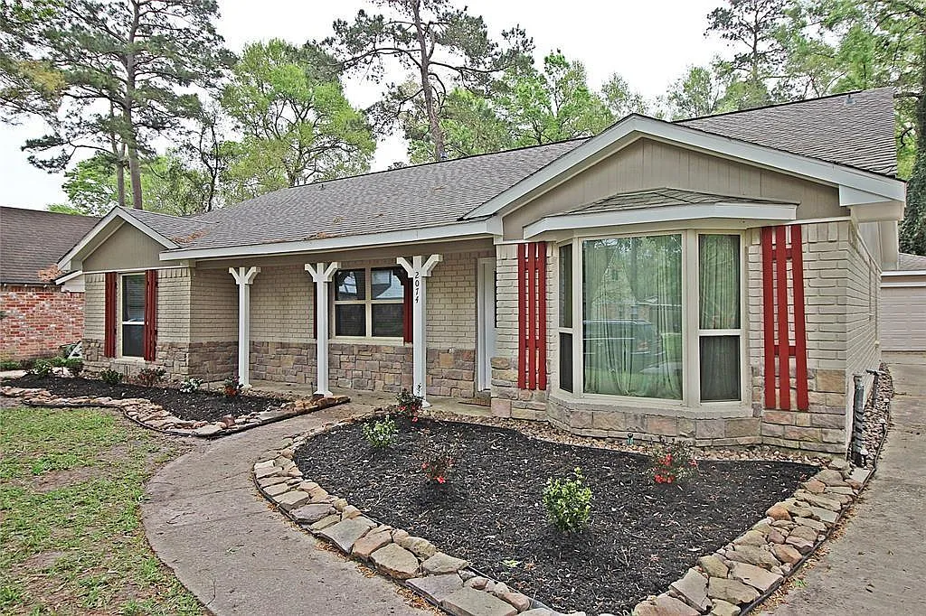 Building Photo - 2074 Shadow Rock Dr