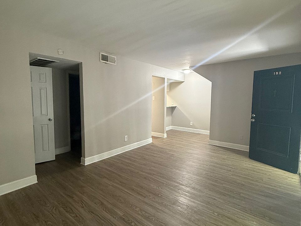 1st image of 7150 San Mateo Blvd #192