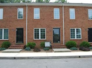 29 Lexington Ave, Lexington, VA 24450