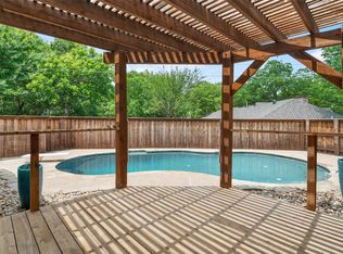 2005 Prince John Dr, Grand Prairie, TX 75050