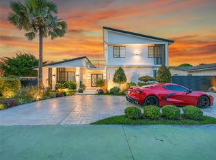 8761 SW 56th St, Miami, FL 33165