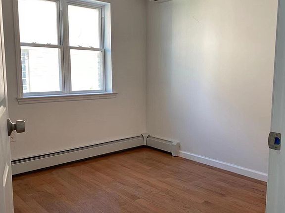 3rd image of 13737 Juniper Ave #1