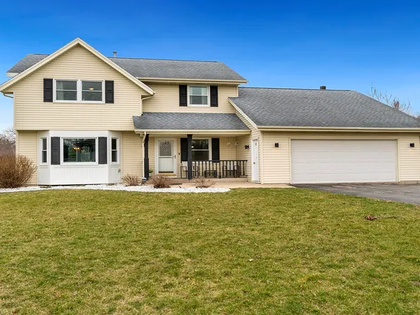 6953 N Alpine Dr, Byron, IL 61010