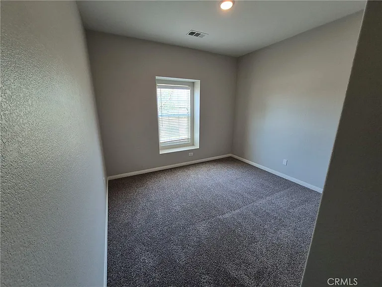 31810 Ives Ct — Photo 9