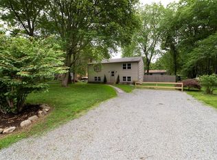 74 Pinecrest Dr, Exeter, RI 02822