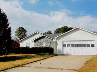 2597 Rosecommons Dr, Hampton, GA 30228