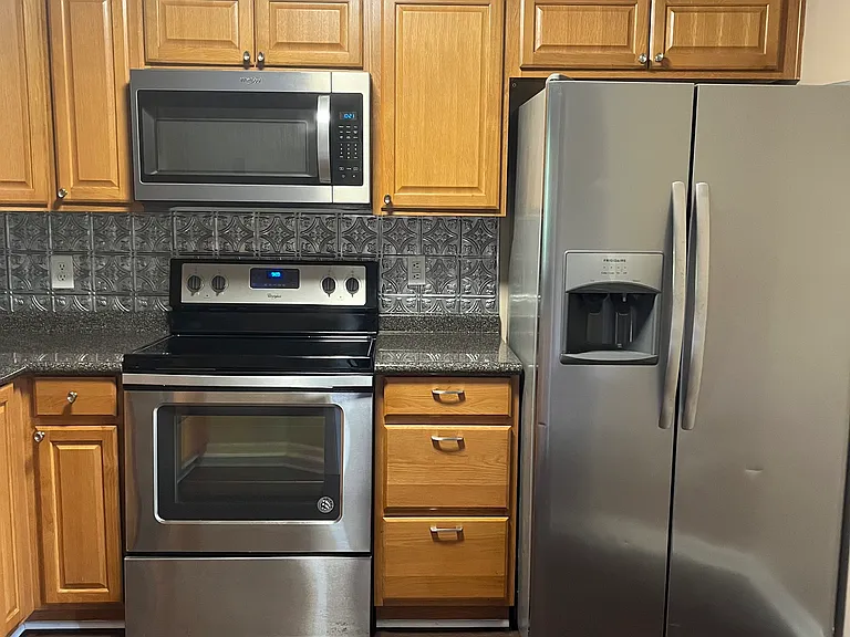422 Bubble Creek Ct #5 — Photo 7