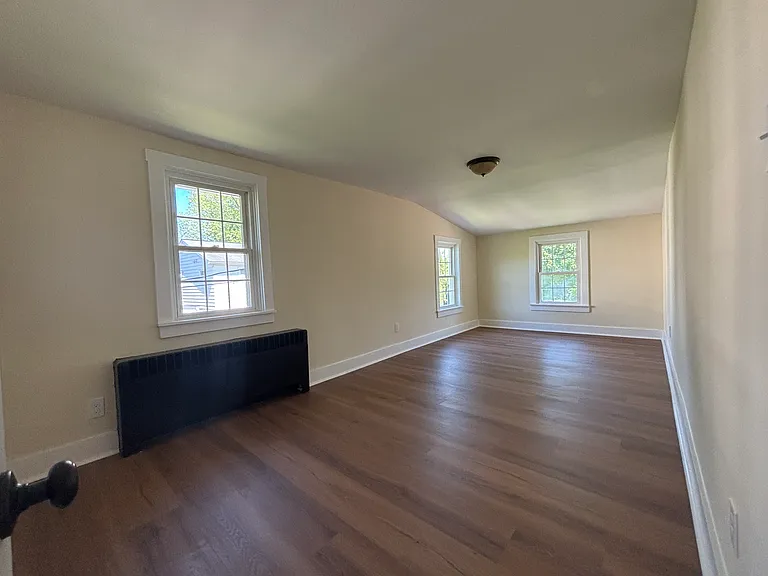 888 Walnut St — Photo 3
