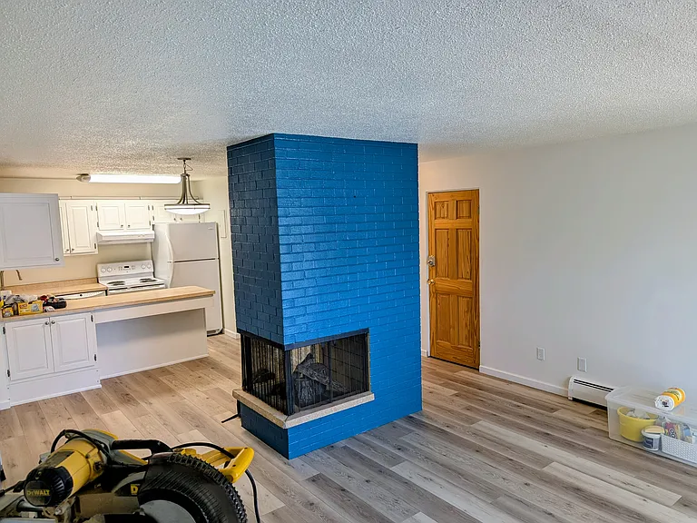 2457 W Country Club Dr S #E — Photo 3
