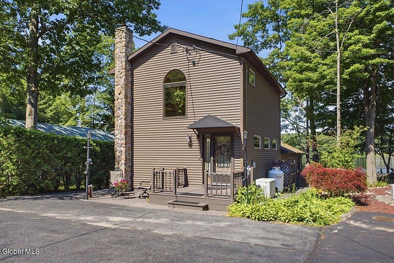 2nd image of 60 Reardon Road
