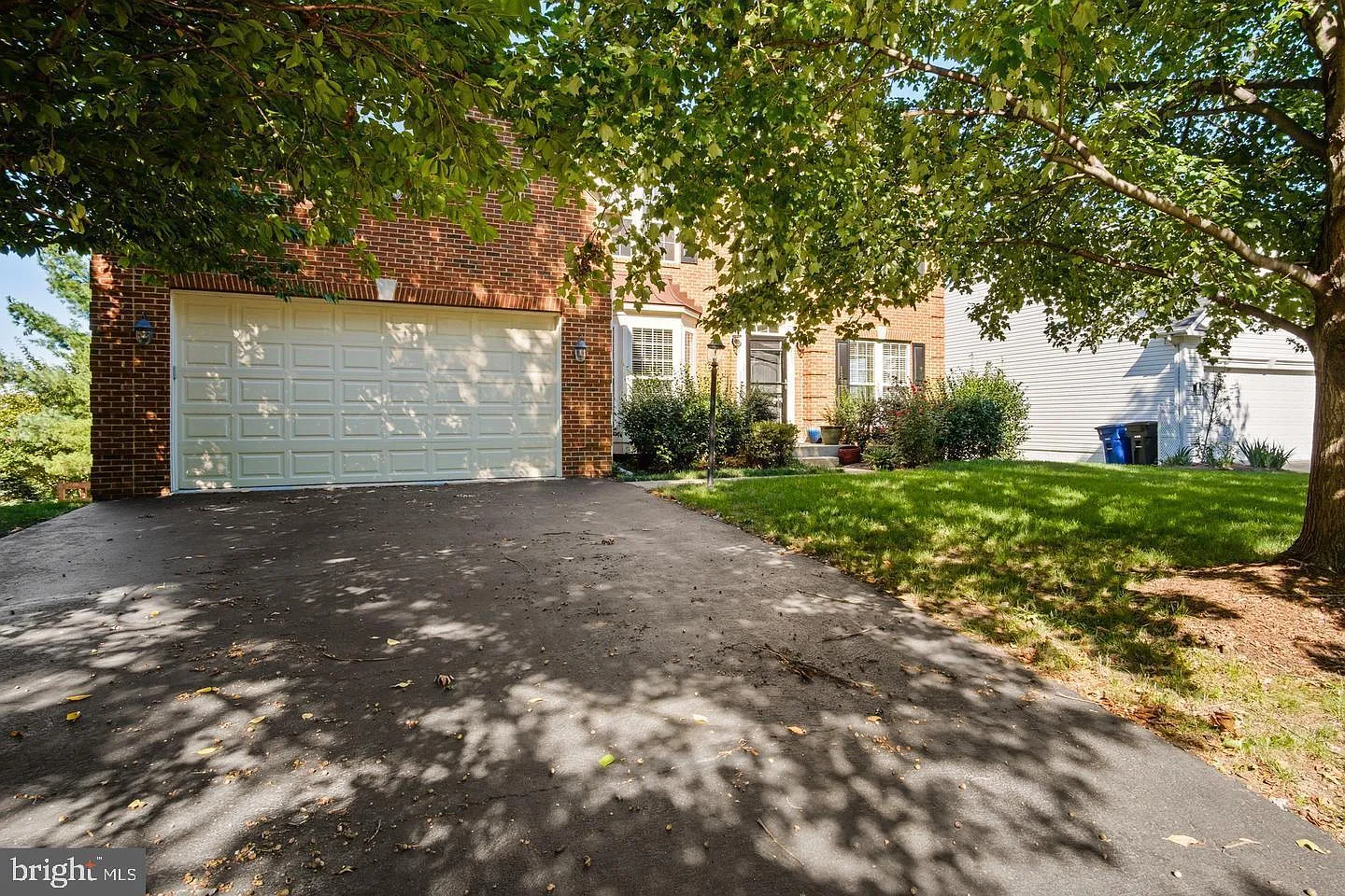 5 bed, 4.5 bath, 3244 sqft, $4,350 — Photo 3
