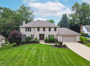 6224 Sandy Ridge Cir NW, North Canton, OH 44720