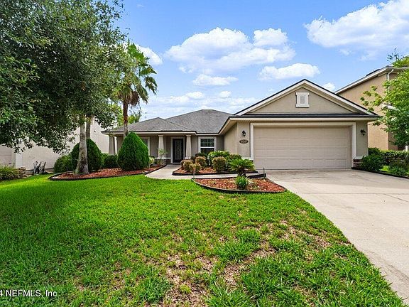 2nd image of 16347 DAWNWOOD Court