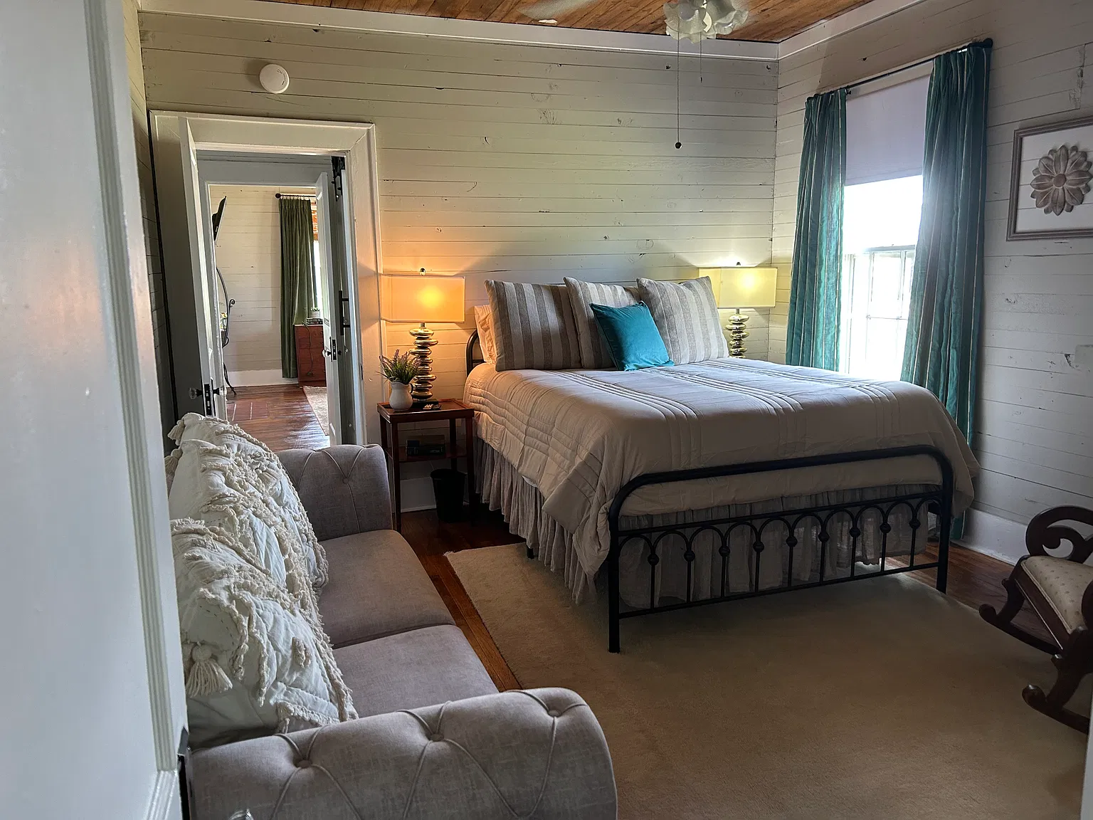 3 bed, 1571 sqft, $2,150 — Photo 3