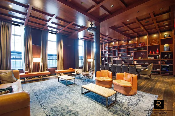 Sold by R New York | media 14