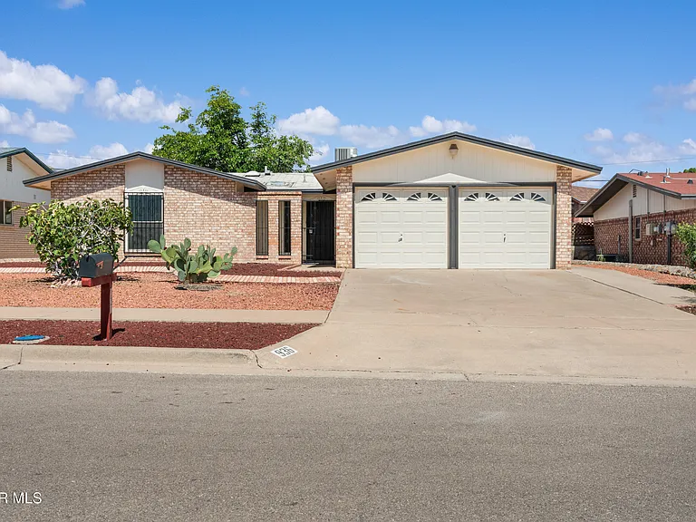 936 Oneida Dr — Photo 28