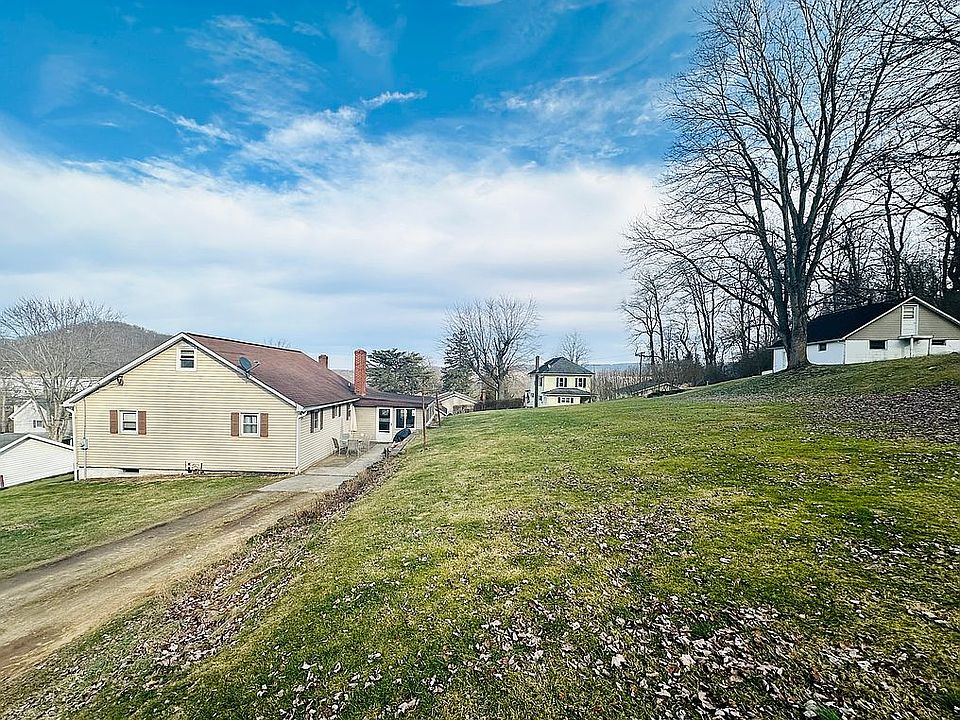 337 Tower Ln, Hollidaysburg, PA 16648 Zillow