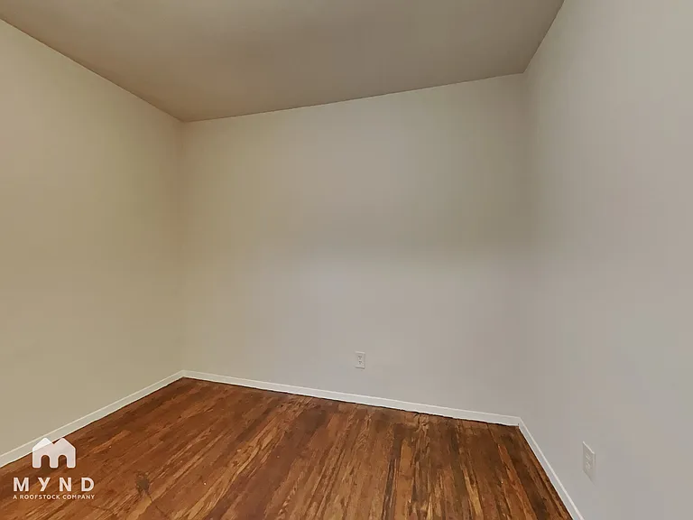 301 Edgegreen Dr — Photo 15