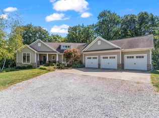 17579 Timber Ridge Ln, Petersburg, IL 62675