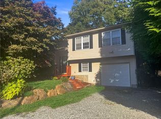 49 Meadow Sweet Trl, Saunderstown, RI 02874